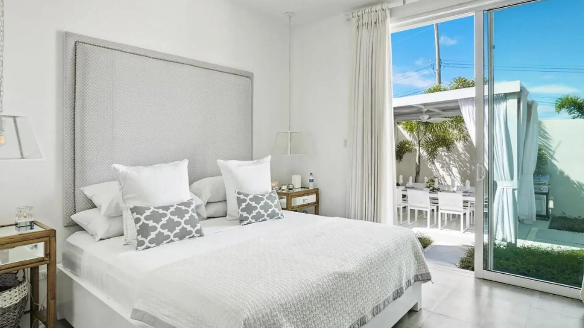Villa Footprints By Blue Sky Luxury Saint James
